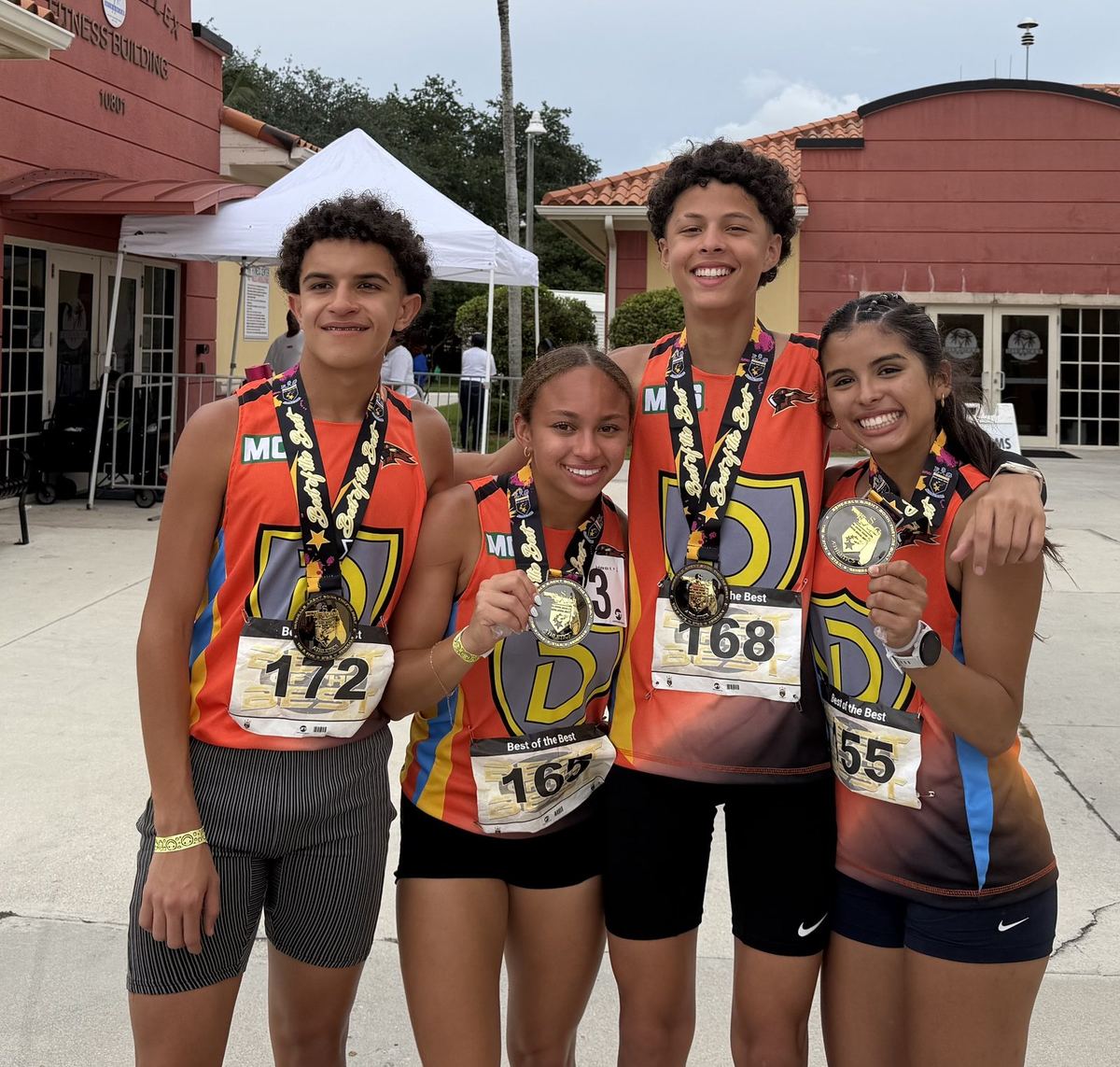 Atletas con medallas del Best of the Best